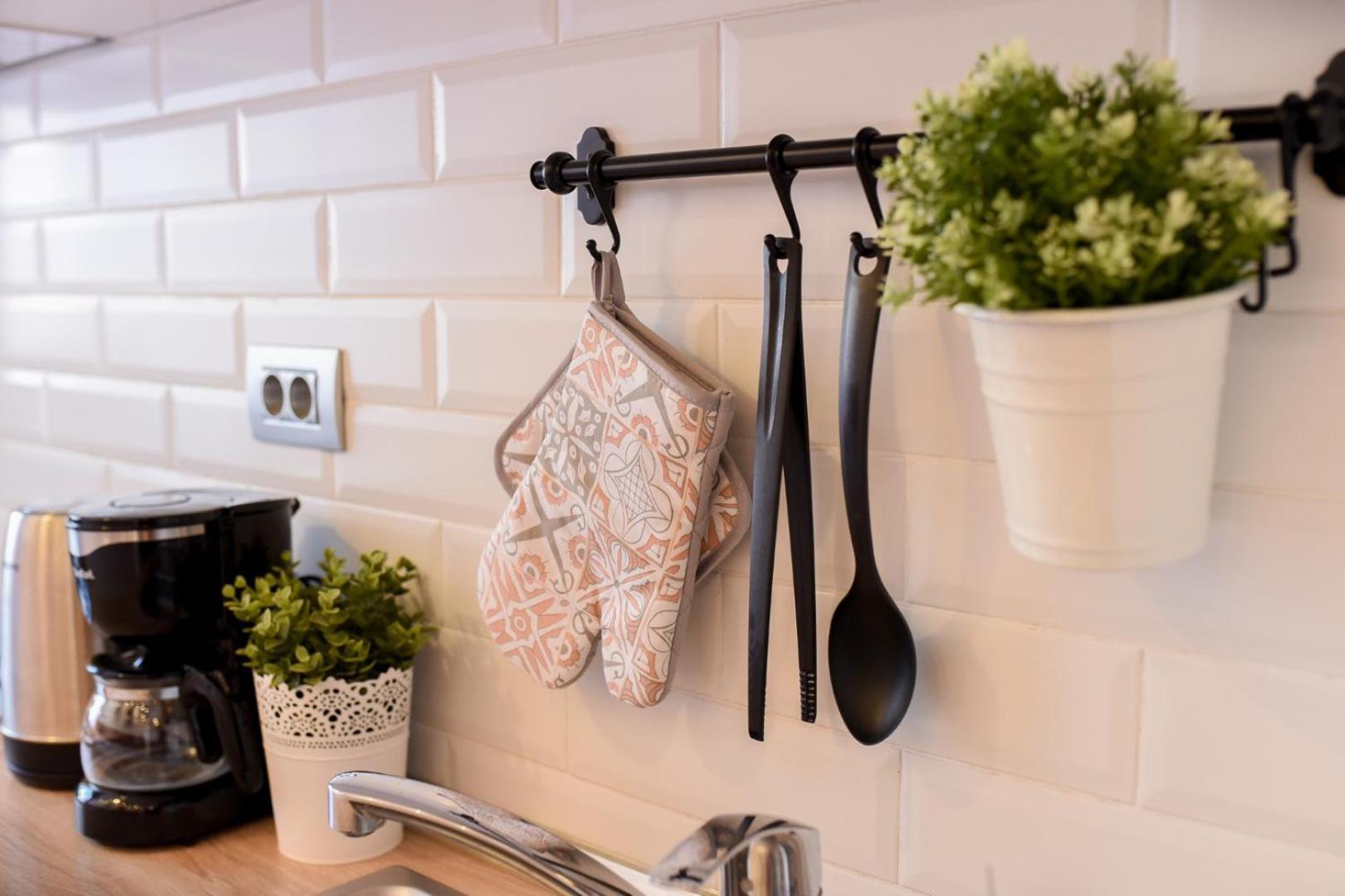 Downtown Oasis: With Cozy Charm Appartamento Bucarest